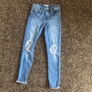 Levi’s high rise skinny jeans